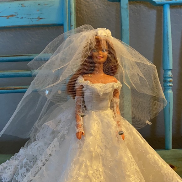 Vintage Barbie Wedding Day Collector’s Doll - Picture 2 of 15
